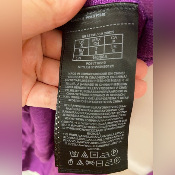 *Guess by Marciano fuchsia purple long line sweater-SZ: SMALL* - Picture 3 of 4